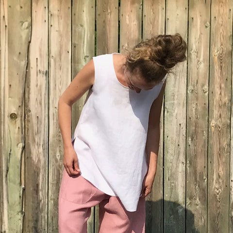SLEEVELESS TUNIC Colour/Size/Length: Pure White/Small/Longer | Linen TOWN Pants in Dusty Rose | Model is 5'5.5" or 166cm