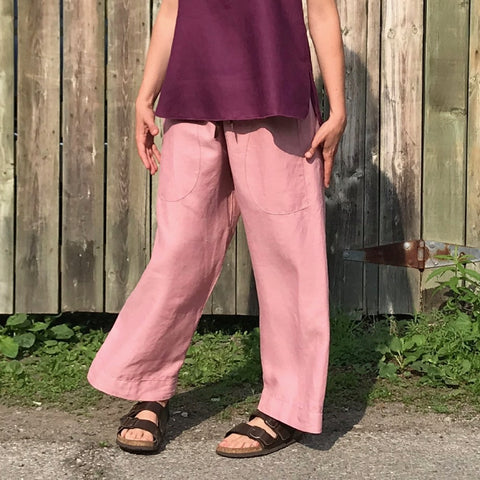 Linen TOWN Pants Colour: Dusty Rose, (the top is Deep Plum). Trying to show the "shuuntz" or the "shwooosh" of the linen. Please watch the video for the best representation :-) 