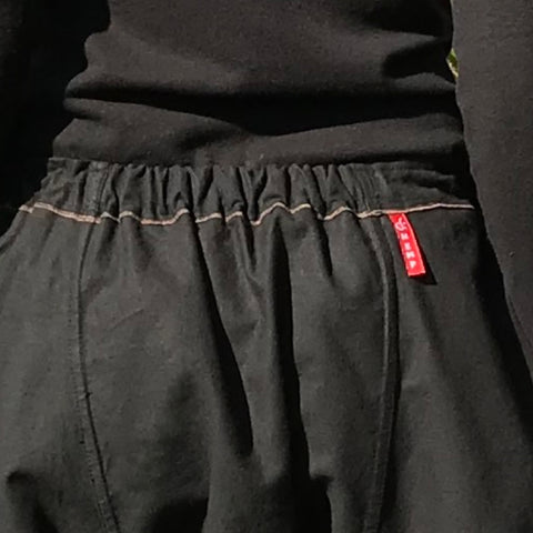 Black with usual Dark Brown Stitching, Hemp Label stitched in (optional) Black with usual Dark Brown Stitching, Hemp Label stitched in (optional)