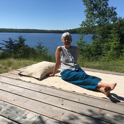 Enormous Cotton Linen Antique Damask Towel (Single Bed Sized) Enormous Cotton Linen Antique Damask Towel (Single Bed Sized)