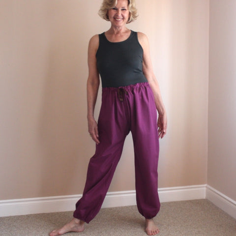 Thicker Cotton Dream Pants: Loose-Fitting Yoga Pants for Women<br>Colour: Plum, Bottom Pantleg Choice: with Elasticized Cuff