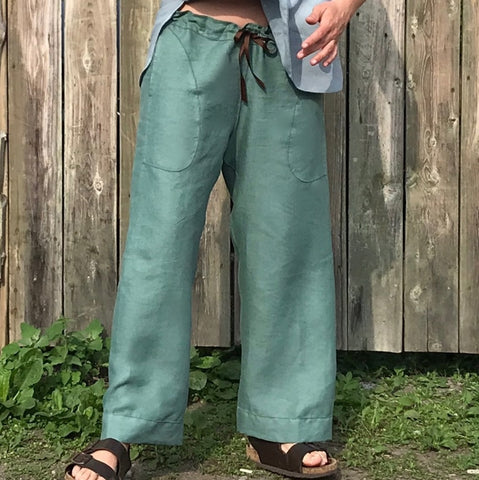 Linen TOWN Pants: Loose-Fitting Everyday Pants for Women. Showing Top of Pants | Pant Colour: Tarnished Copper, Pant Cut: Slim-mer